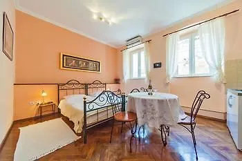 Irundo - Amoret * Ragusa